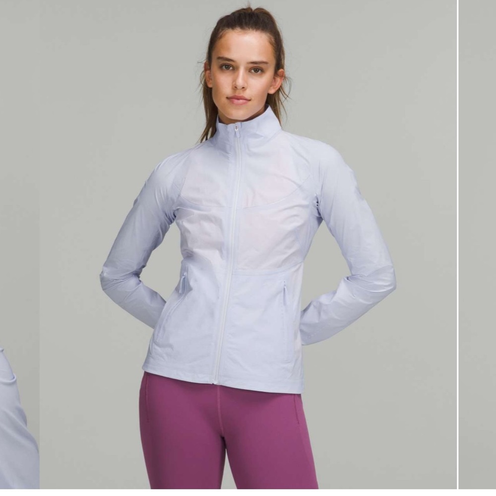 Lululemon Fast and Free Winbreaker size 10-pastel blue